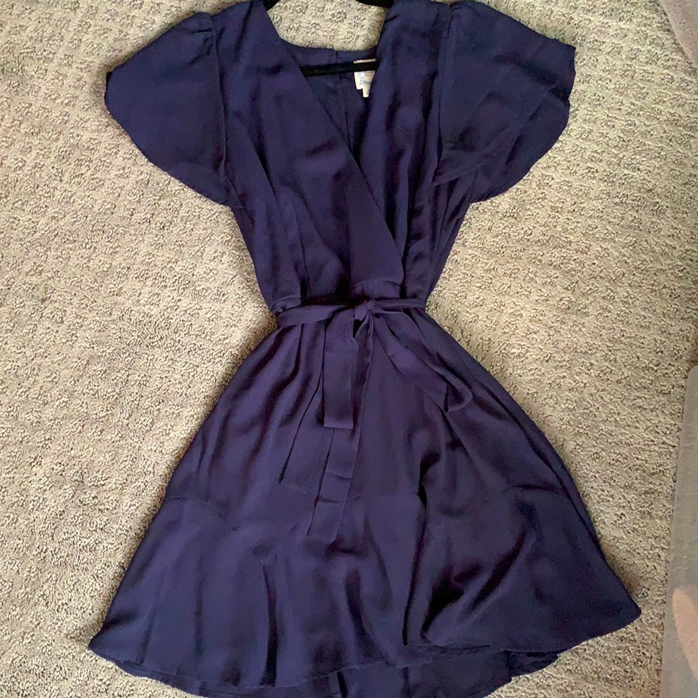 Francesca’s violet dress with tied waist